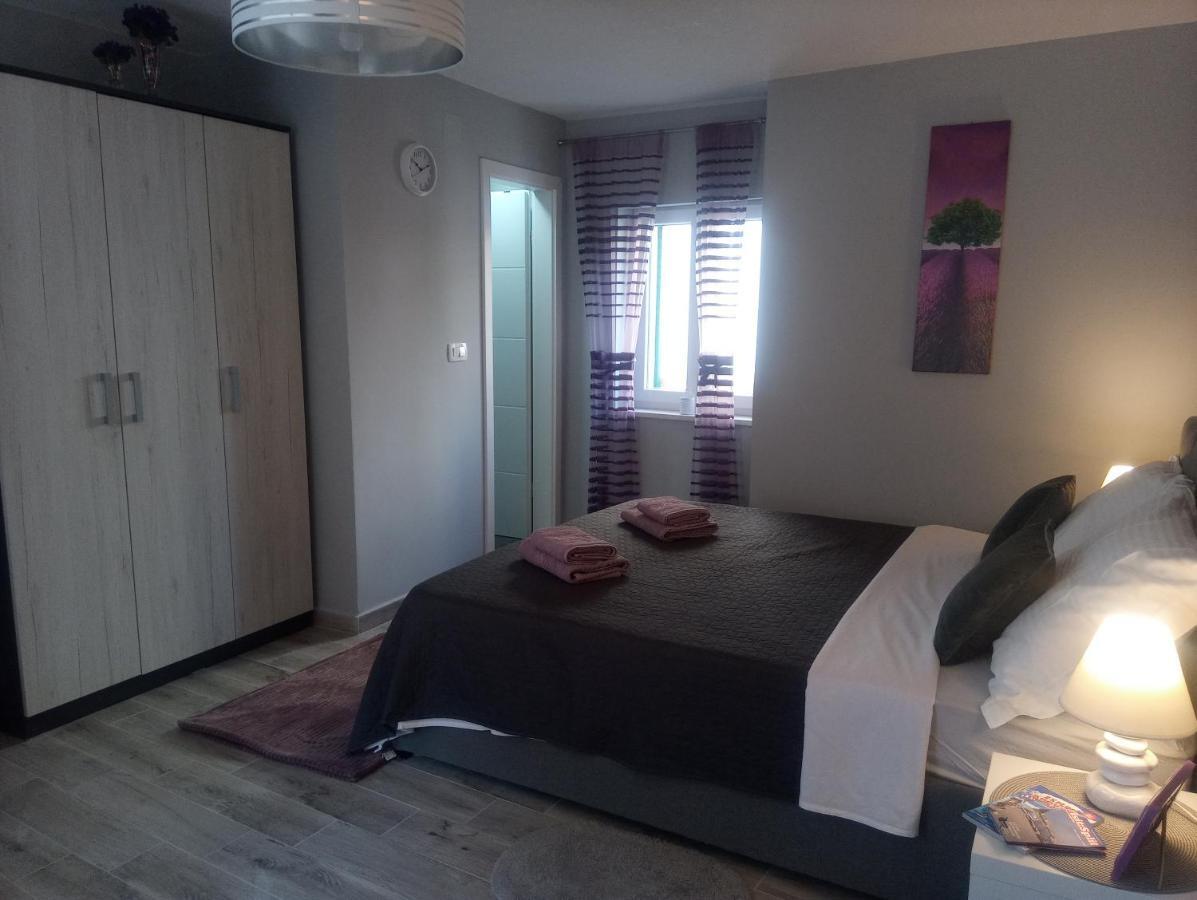 Elly Apartments Split Eksteriør bilde
